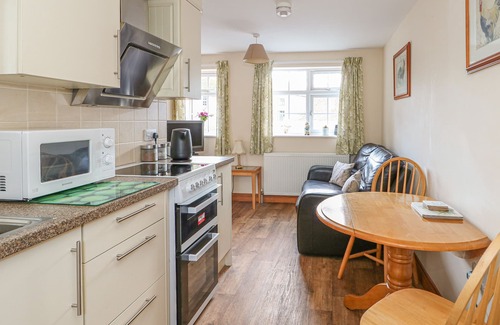 Burgh le Marsh Cottage | THE ANNEXE, pet friendly in Burgh Le Marsh