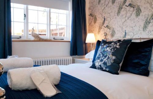 Maidstone House | The Annexe with Hot Tub