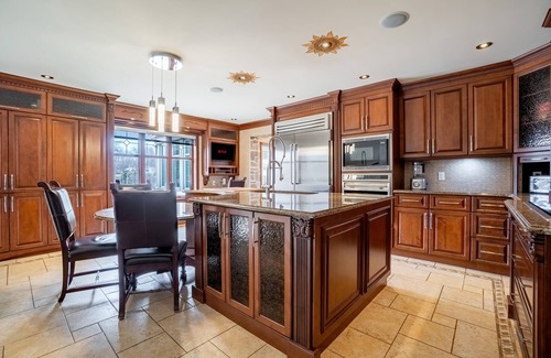 La Riviere-du-Nord Regional County Municipality Ski Chalet | The Aquatic Haven | Spa | Pool | Cinema | BBQ