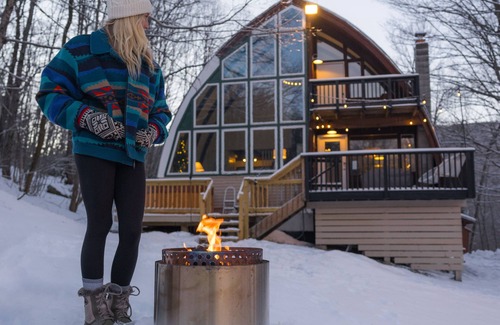 Plymouth Ski Chalet | "The Arched Chalet" Stunning Green Mountain views close to Killington and Okemo