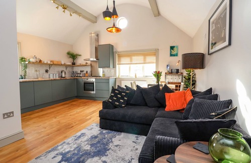 Ironbridge Cottage | THE ARMS HOUSE, pet friendly, character holiday cottage in Ironbridge