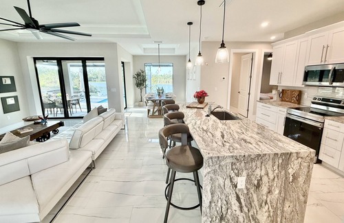 Burnt Store Villa | The Artis Cape Coral: Your Dream Vacation Awaits!