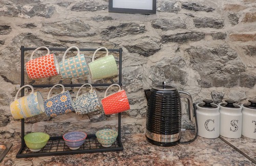 Glen of Aherlow Cottage | THE ARTIST'S BARN, family friendly in Cappawhite, County Tipperary