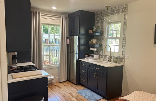 Conway Apartment | The Artist's Cottage: workspace & studio apt for artists/dancers/writers/etc.