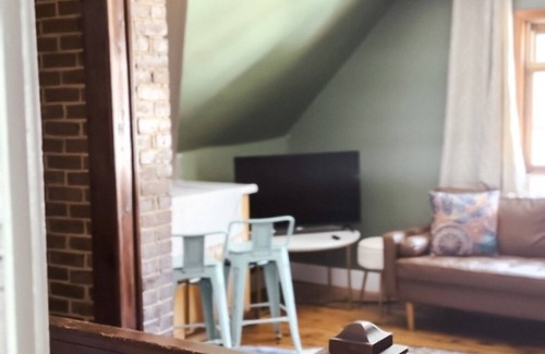 Champaign Apartment | The Attic: 2br - 1bth - 4 guests