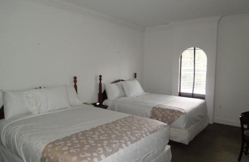 Aurora Hotel | The Aurora Inn Hotel and Event Center