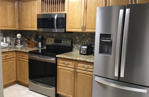 Clearwater Condo | The Avalon at Clearwater - Desirable FIRST FLOOR Unit 2 bed - 2 bath
