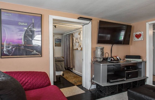 Irving Park East Apartment | The Avondale Lower Level