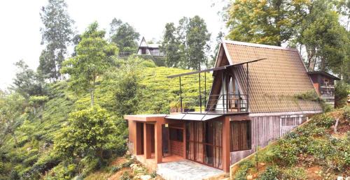 Imbulpe Hotel | The Backyard Balangoda