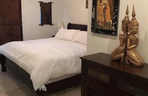 Broadmoor-Broadway House | The Bali House Experience: Enjoy The Peace