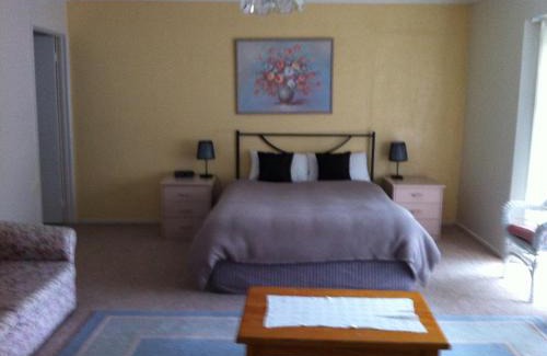 Balnarring Hotel | The Balnarring Motel