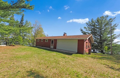 Onaway House | The Banks - Secluded WATERFRONT gem! Kayaks and Canoes included! home