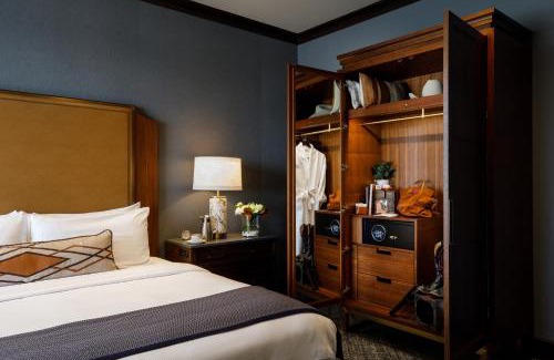 Amarillo Hotel | The Barfield, Autograph Collection