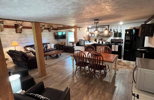 Metter Other | The Barn at Canoochee Farms (23 miles from Statesboro and GSU)