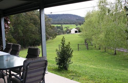 Chum Creek Cottage | The Barn at Charlottes Hill