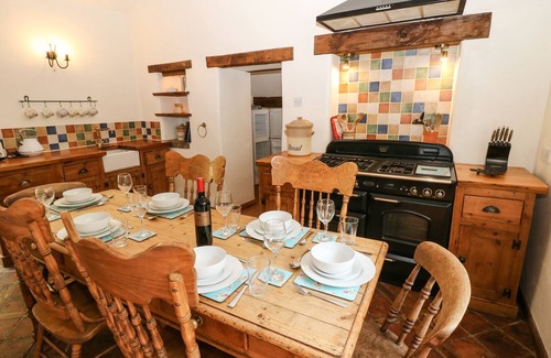 Millers Dale Cottage | THE BARN, family friendly, character holiday cottage in Tideswell