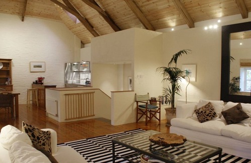 Kingsbridge Cottage | THE BARN, family friendly, luxury holiday cottage in Aveton Gifford