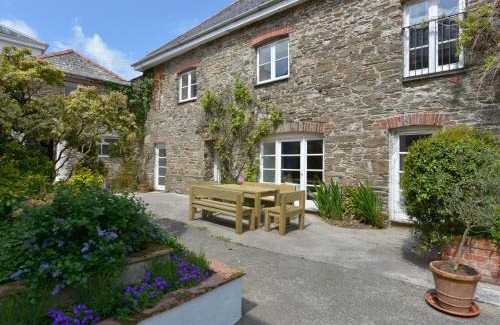 Kingsbridge House | The Barn