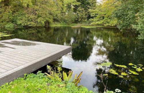 Battle House | The Barn House - Swimming Pond,Jacuzzi,Chicks!