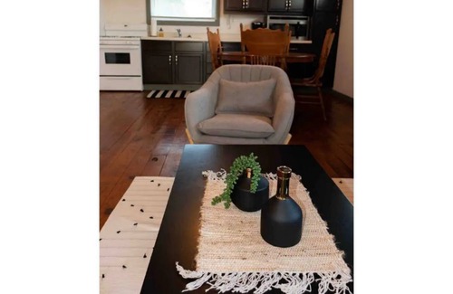 Walnut Creek House | The Barn Suite in The Heart of Amish Country