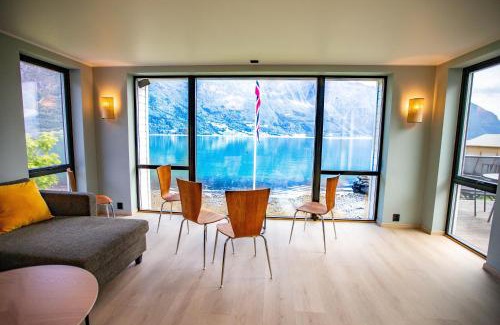 Luster Villa | The Bath house on the beach in peaceful and idyllic Luster