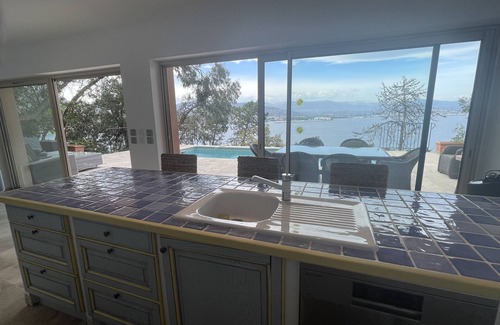 Theoule-Superieur Villa | “The Beach House” - waterfront villa with spectacular views and private pool