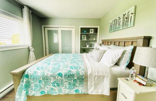 Regional District of Nanaimo House | The Beach House at Deep Bay