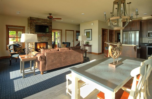 East Gull Lake Cabin | The Beach House at Madden's