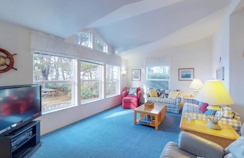 Agate Beach House | The Beach House at Yaquina Head