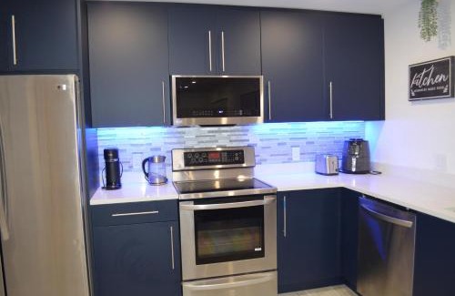 Jog Road House | The Beach Nest - Delray Getaway