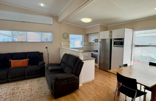 Broadwater House | The Beach Quarters Cabin – Relaxed Coastal Living at Geographe Bay Holiday Park