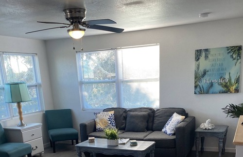Smith's Memento Apartment | THE BEACH SUITE ALL TO YOURSELF - UNIQUE, BEAUTIFUL & CLEAN!