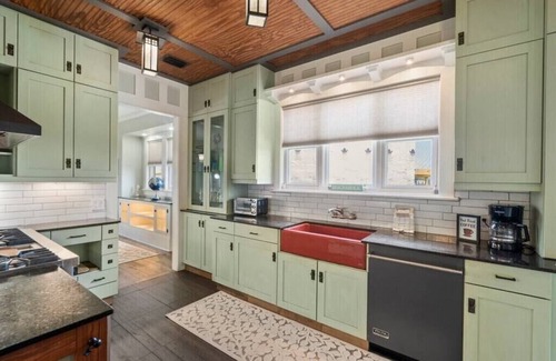 Upper Grand Lagoon House | The Beaches Be Crazy! Pool, Hot Tub & Game Room!