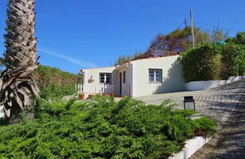 Colares House | The Beachfront Casa da Rampa