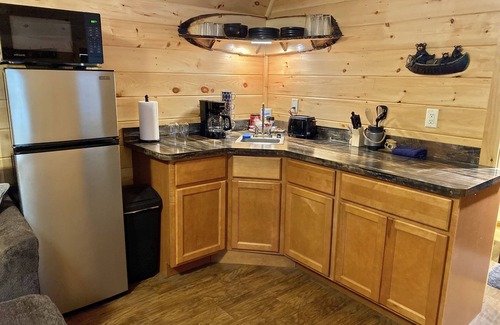 Elmira Cabin | The Bear Trap