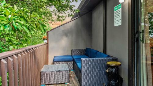 Village at Camelback House | The Bears Den by AvantStay Prime Location Renovated w Movie Game Room
