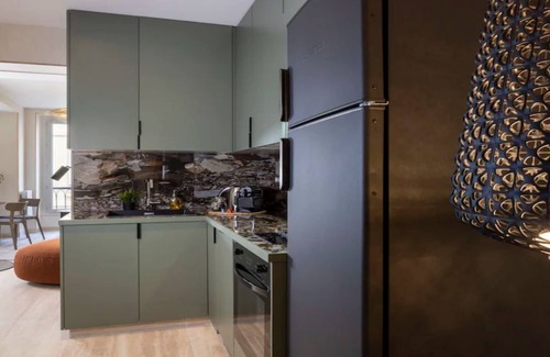 Quartier de la Place-Vendome Apartment | THE BEATING HEART OF PARIS FASHION-NEXT TO PLACE VENDOME