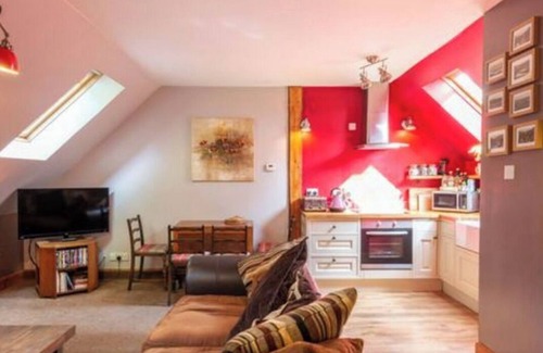 Newtonmore Apartment | The Beeches Studio - Highlands of Scotland