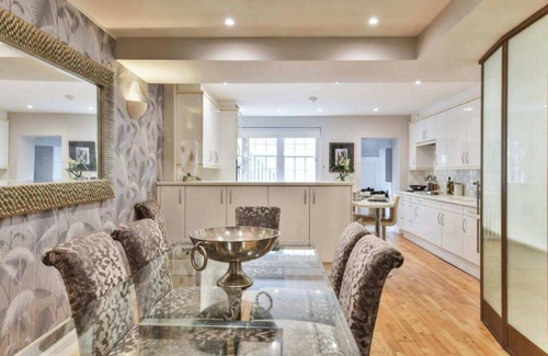 Belgravia House | The Belgravia Terrace (TBT920)