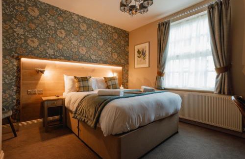 Tanworth in Arden Hotel | The Bell