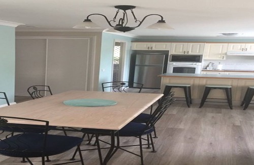 Budgewoi House | The Best Holiday Location: between the hotel and the beach. Walk everywhere!
