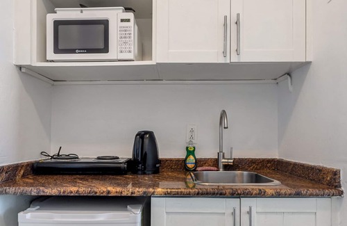 Beacon Hill Condo | The Best Little Beach Bar Condo in Maho - next to The Morgan Resort