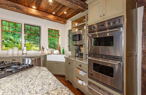 Lake Toxaway House | The best of both worlds