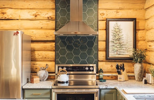 Sunderland Cabin | The Birchwood Cabin - Stunning Mountain Views