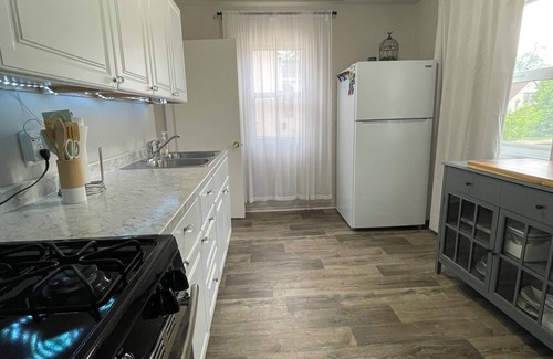 Sioux Falls House | The Bird Nest 2-bedroom central & safe for families close to Sanford, VA, & Zoo
