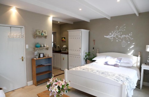Rondebosch Apartment | The Birdhouse