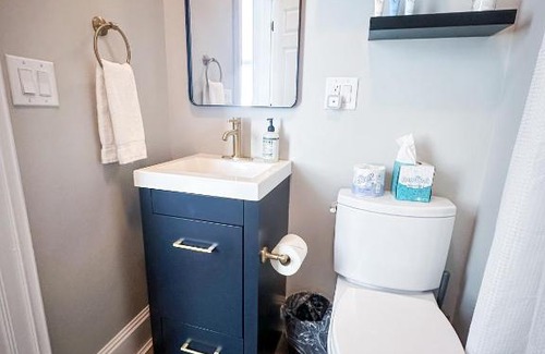Amherst Hotel | The Black Walnut Inn