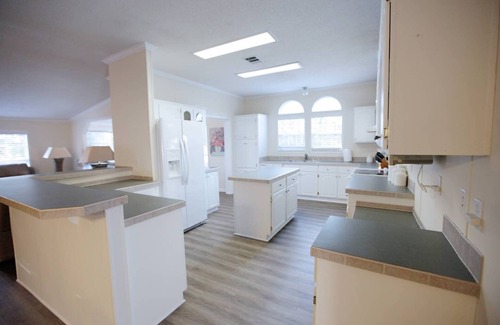 Cedar Bluff House | *The Blessed Way* Ready for your large group! 15 minutes to UT/Downtown