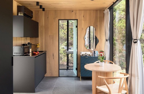 Bastrop House | The Bloom ÖÖD Mirror House (Austin)