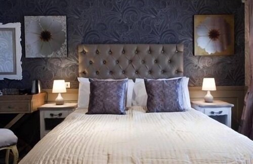 Feering House | The Blue Anchor Feering